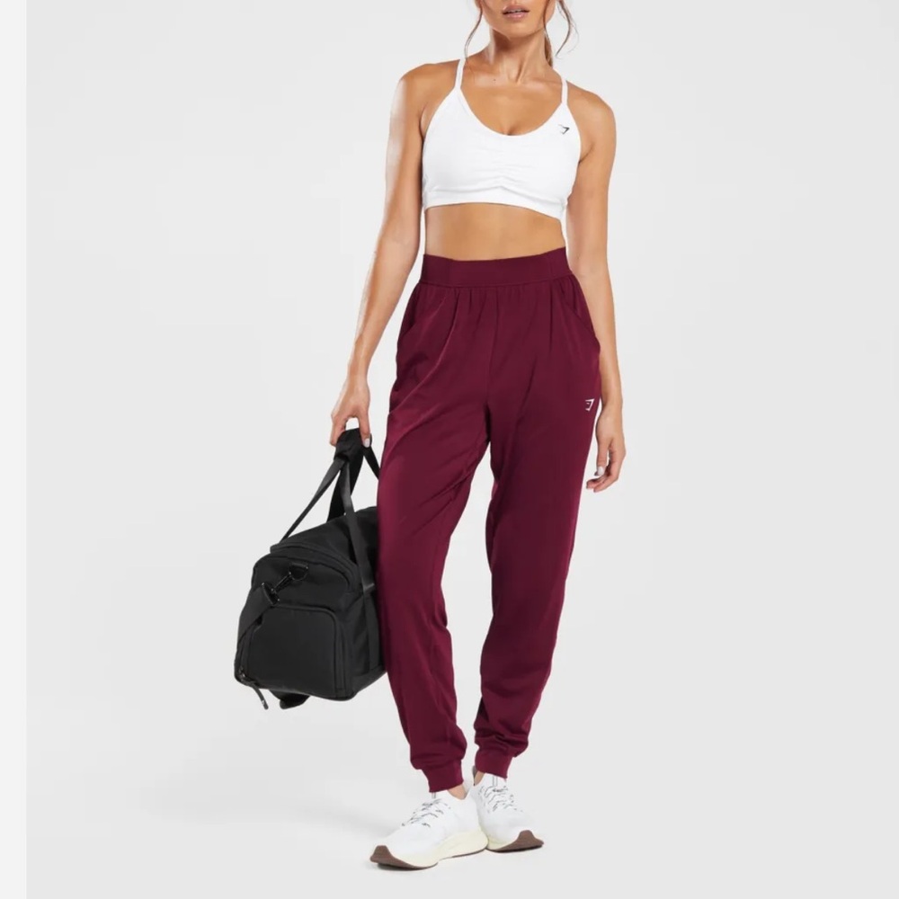 Gymshark Women’s Training Performance Joggers Plum Pink NWT XS